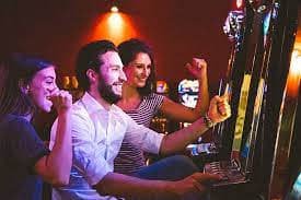 8usd Live tables